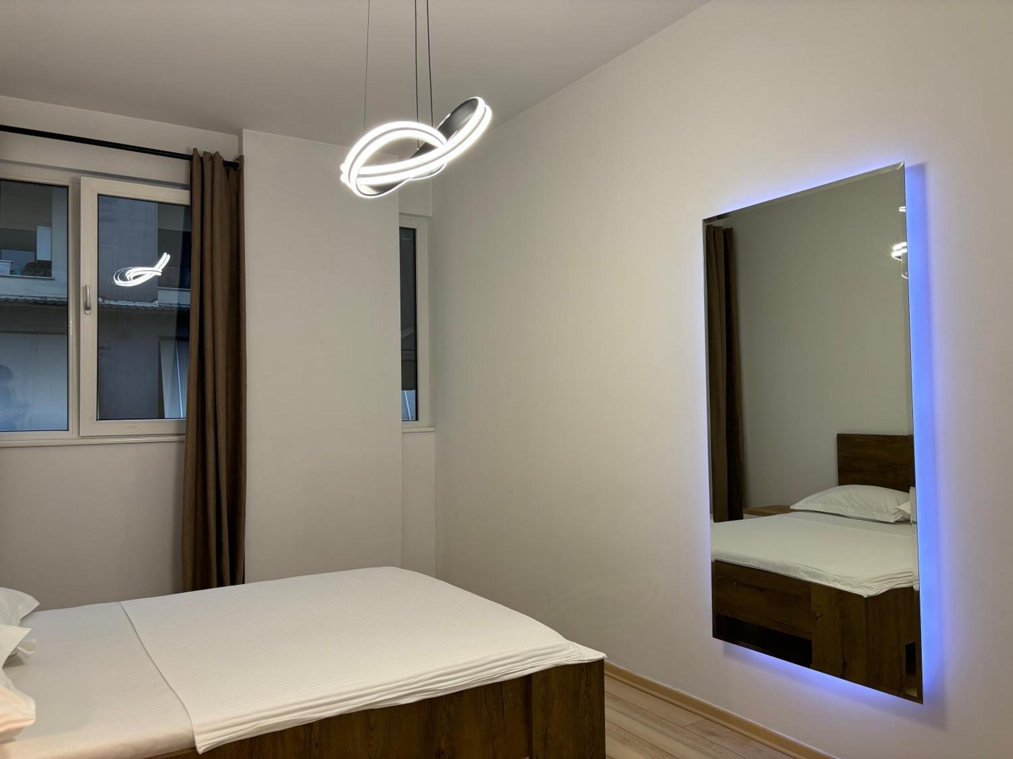 Tam Serviced 2Bdr Apartment City Center No6 Tirana Kültér fotó