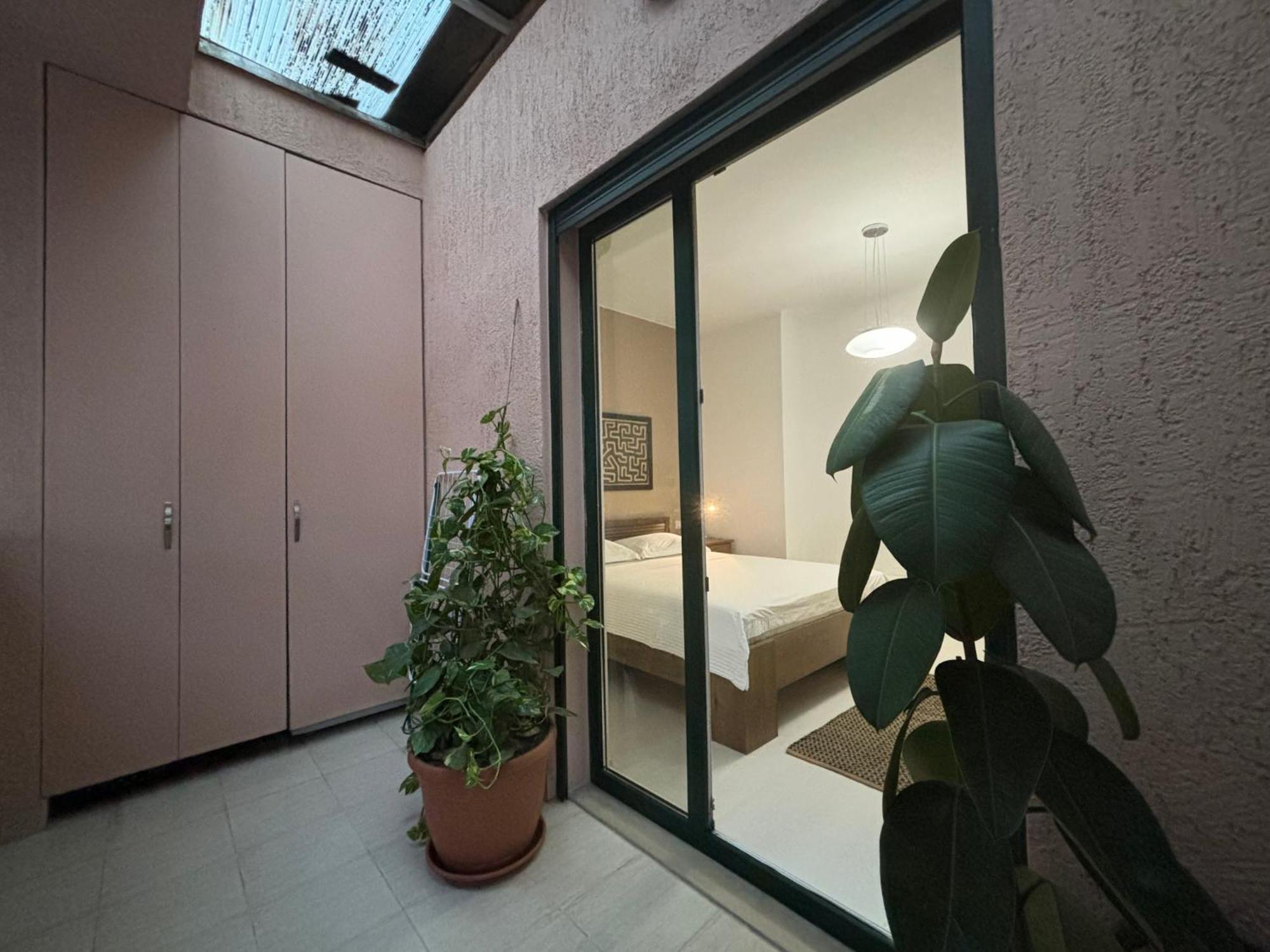 Tam Serviced 2Bdr Apartment City Center No6 Tirana Kültér fotó