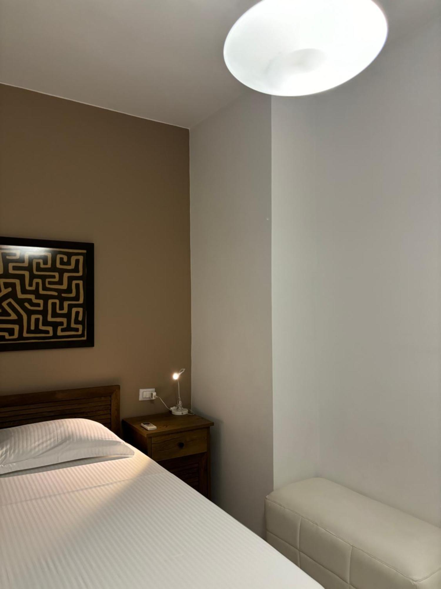 Tam Serviced 2Bdr Apartment City Center No6 Tirana Kültér fotó