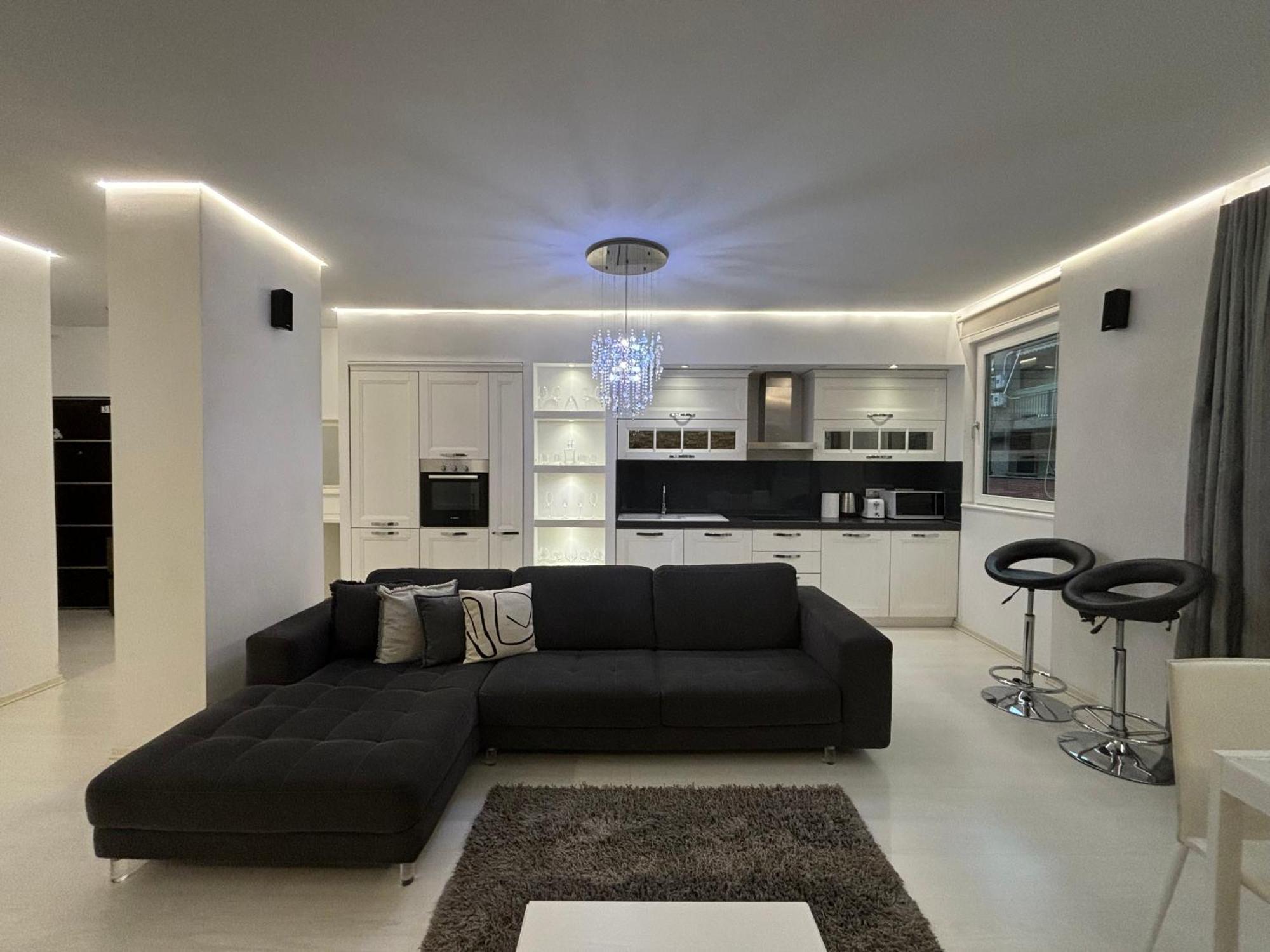 Tam Serviced 2Bdr Apartment City Center No6 Tirana Kültér fotó